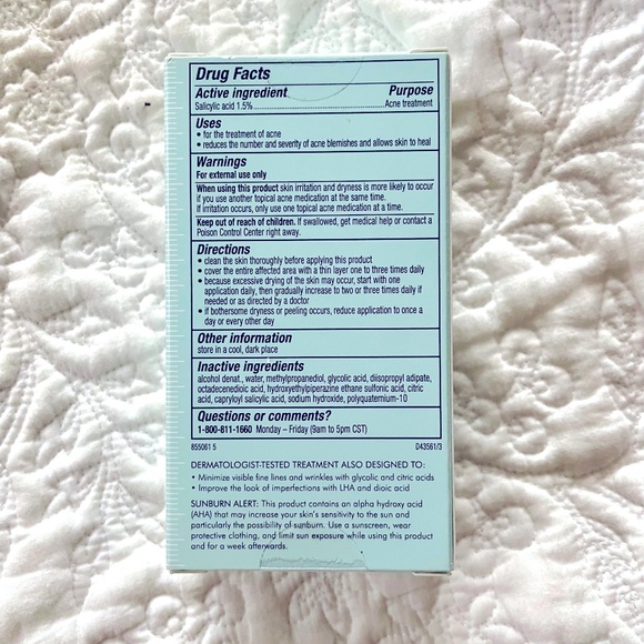 Skinceuticals Blemish Age Defense Acne Treatment - Picture 2 of 5